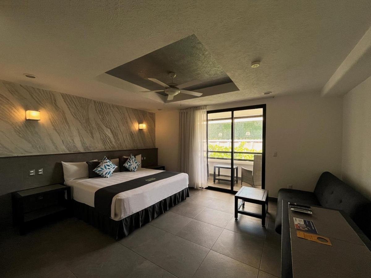 Hotel Mx Portal Maya Playa del Carmen Exterior photo